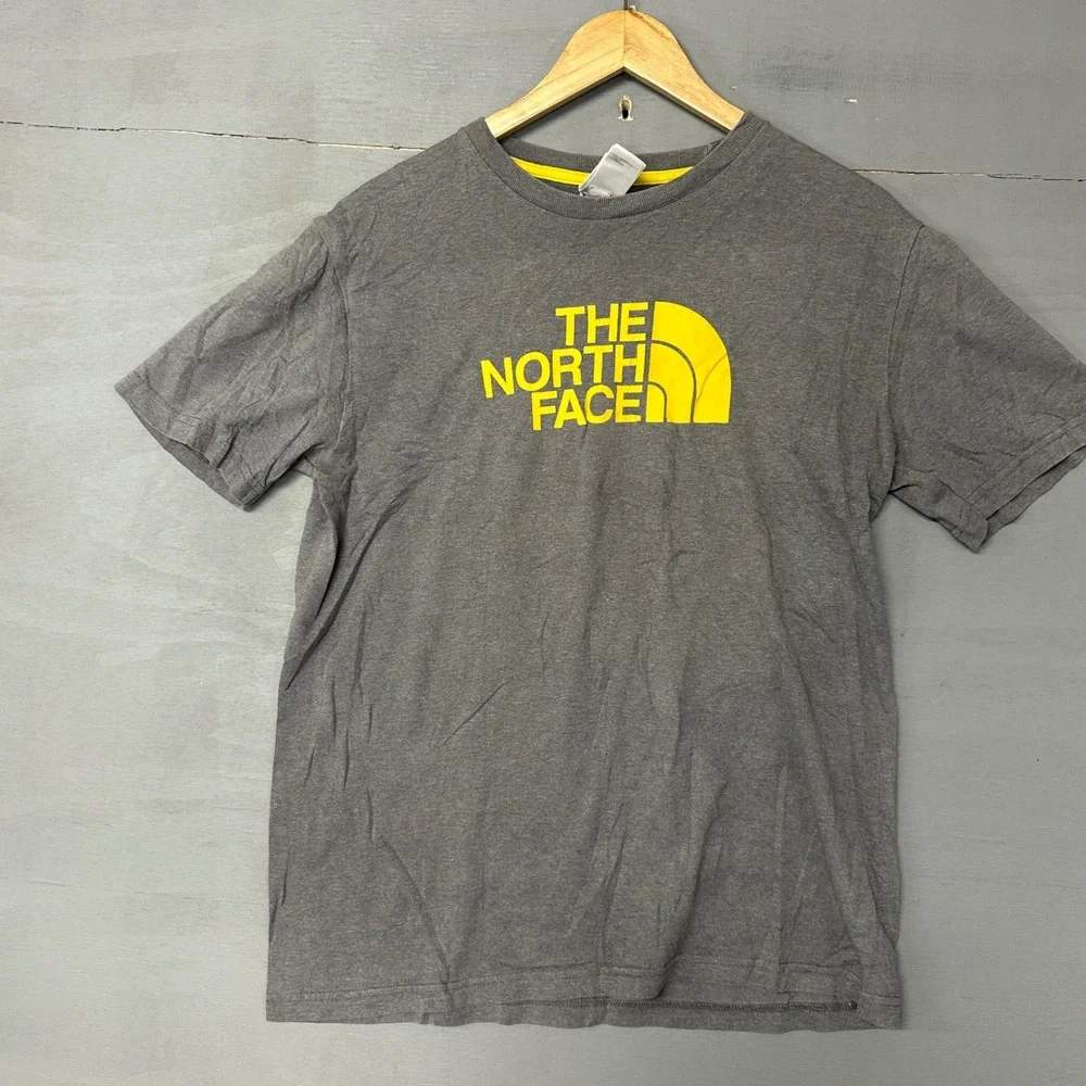 The North Face Mens Graphic Tee Gray Yellow Half Dome Logo Short Sleeve Shirt M‎